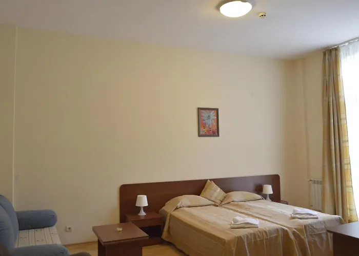 Persey Flora Apartments
