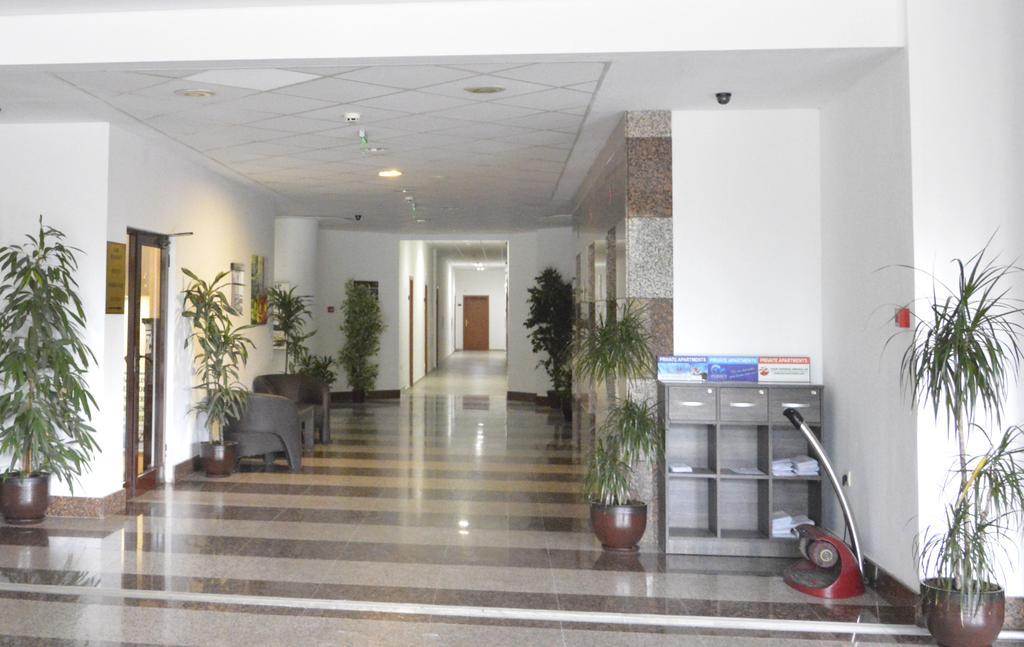 Persey Flora Aparthotel 4*