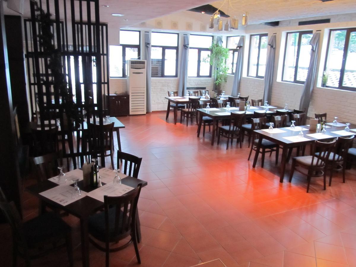 Persey Flora Aparthotel